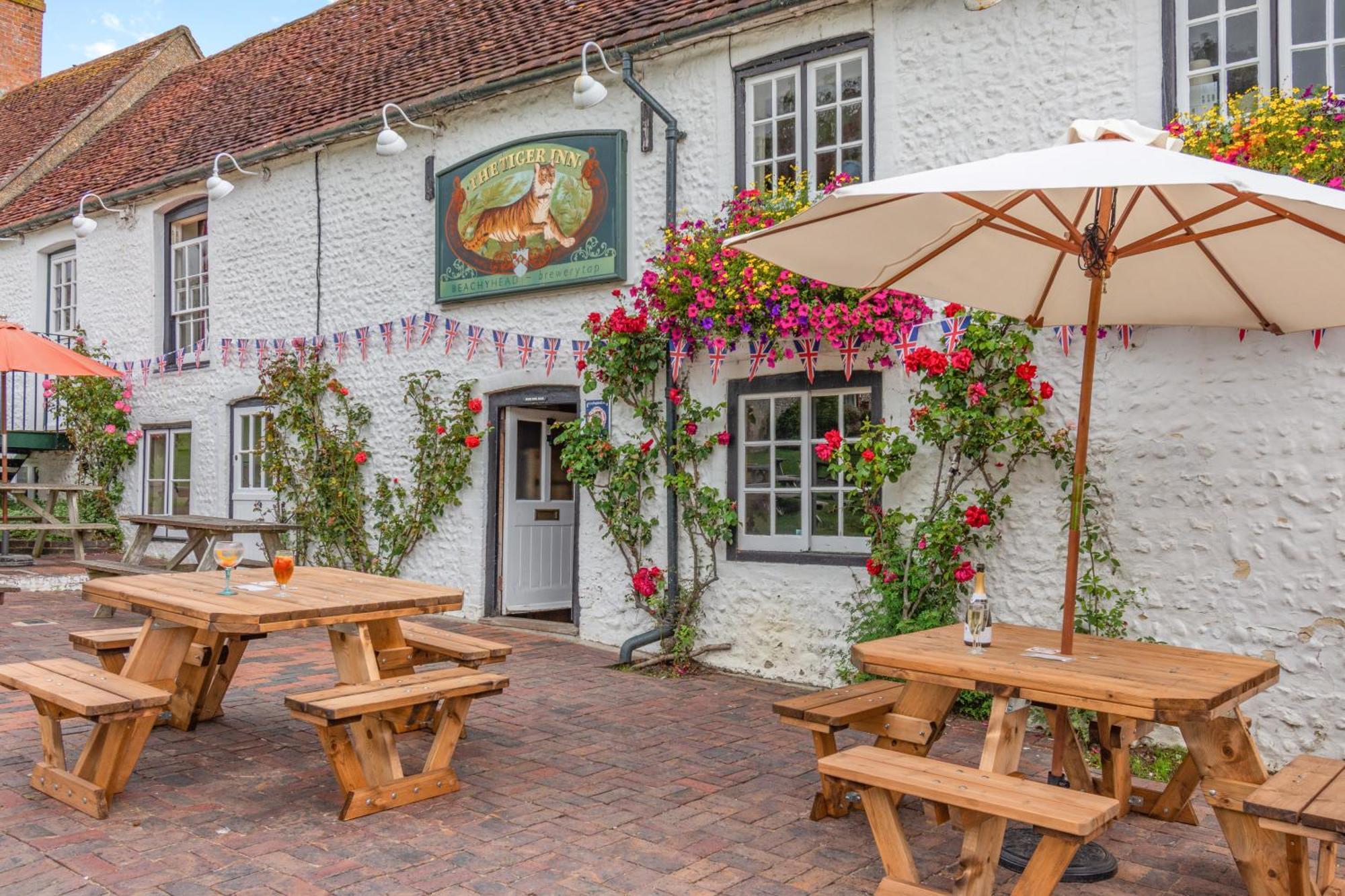 Tiger Inn - Elizabeth Eastdean Exterior foto